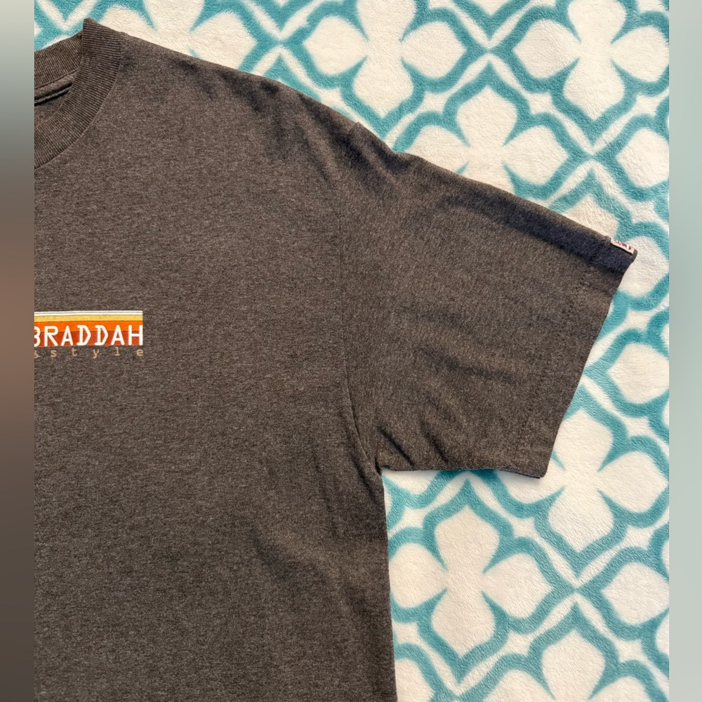 Gray Shoots My Braddah T-Shirt - Picture 4 of 8